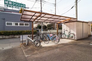 小山駅 バス12分  西城南３丁目下車：停歩5分 3階の物件外観写真